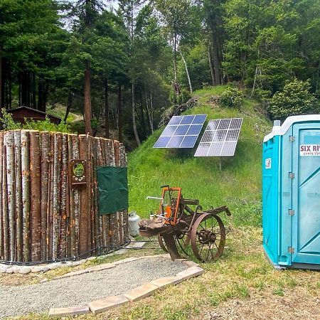 Отель Glamping In The Redwoods With A Hot Tub! Гарбервилл Экстерьер фото